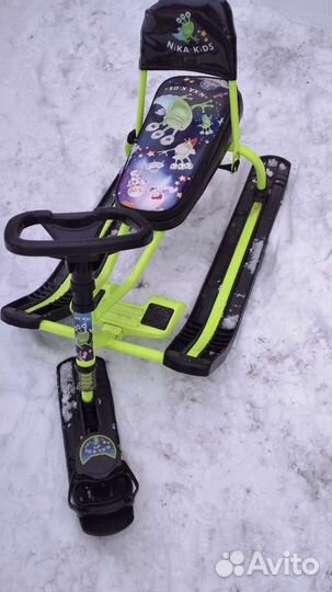 Детский снегокат со спинкой