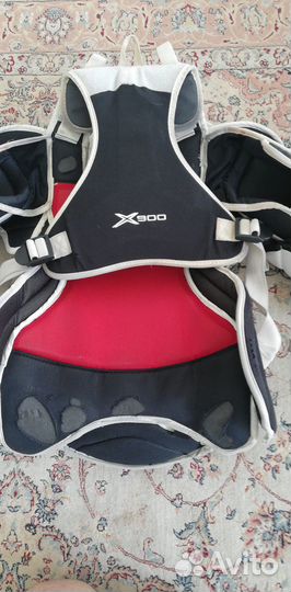 Нагрудник вратарский Bauer