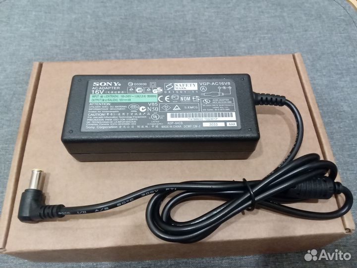 Блок питания Sony VGP-AC16V12 16V 2.8A / 4A