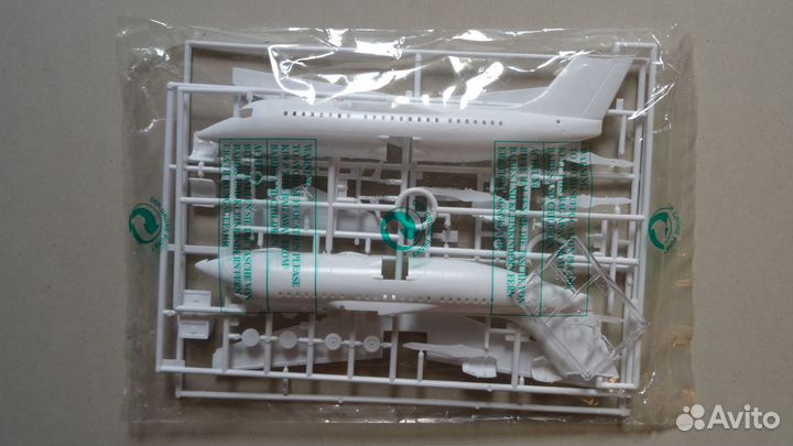 Сборная модель avro RJ-85 1/144 Revell и другие