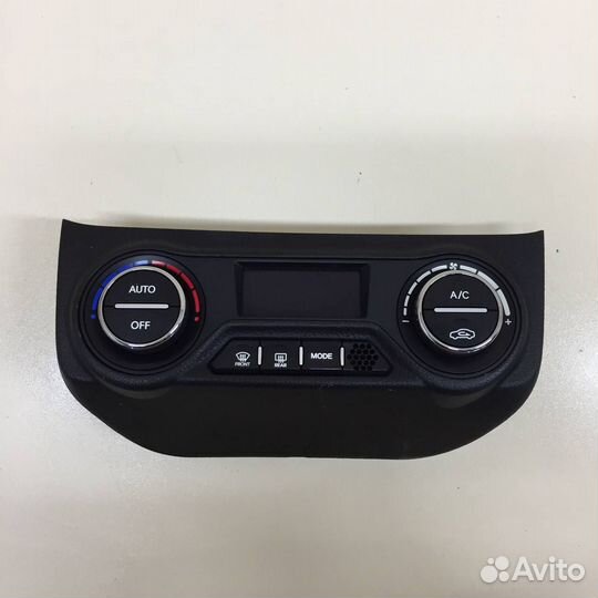 Блок управления климатической установкой Kia Rio 3