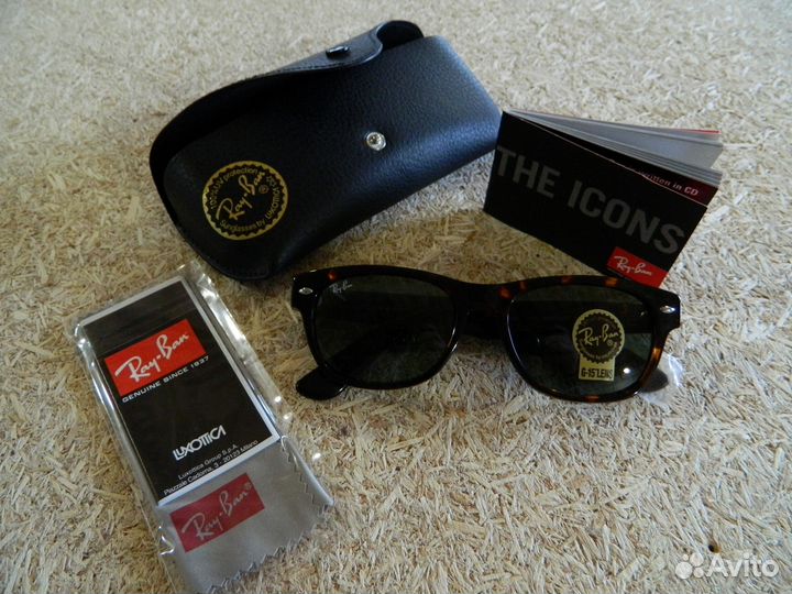 Солнцезащитные очки Ray-Ban RB2132 NEW wayfarer902