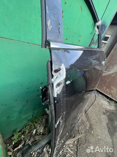 Задняя левая дверь Nissan Almera G15