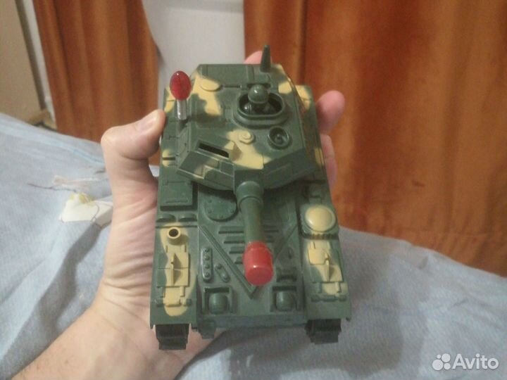 Танк на батарейках