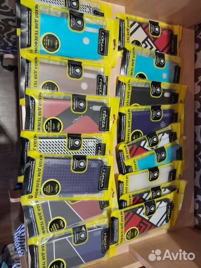 Чехлы на телефон