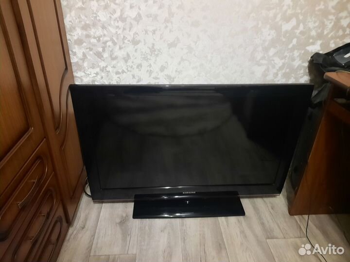 Телевизор samsung