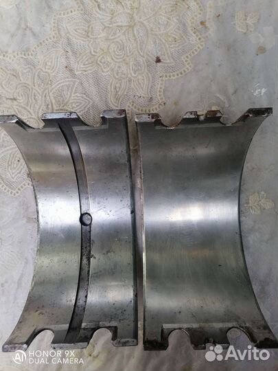 Верхний и Нижний вкладыш шатунных подшипников