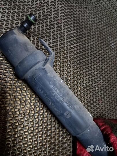 Форсунка омывателя фар mercedes-benz E-class W211