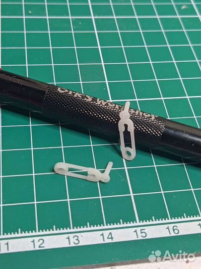 Серьги дракулауры базовой Monster high