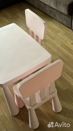 Детский стол+2 стула IKEA, цвет розовый