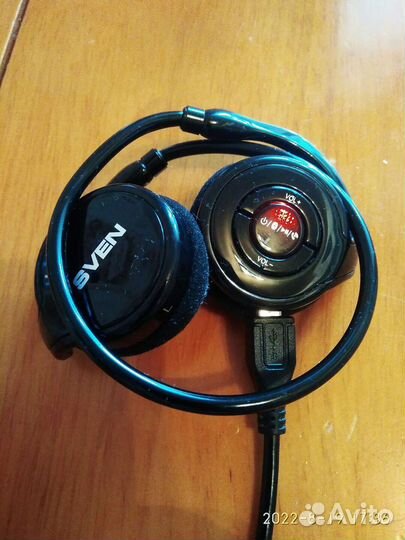 Беспроводные наушники