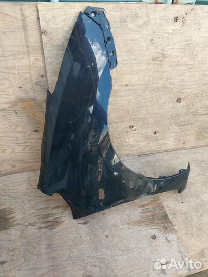 Крыло переднее правое Toyota Prius 2 NHW20 2003
