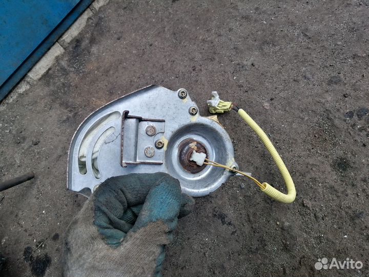 Подушка безопасности пассажира Toyota Hilux Surf