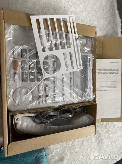 Цифровой системный телефон