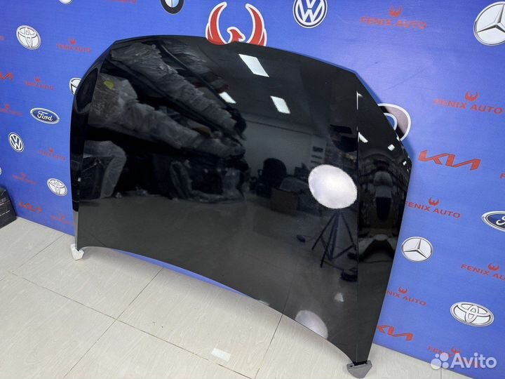 Капот Крашеный Volkswagen Polo 10-15 год Черный