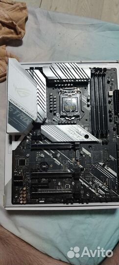 Asus ROG strix Z490-A gaming