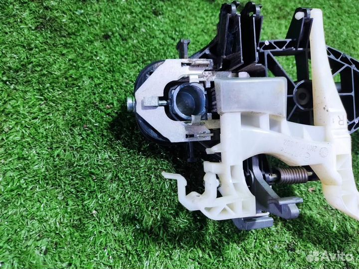 Ручка наружная двери задней правой volkswagen Cad