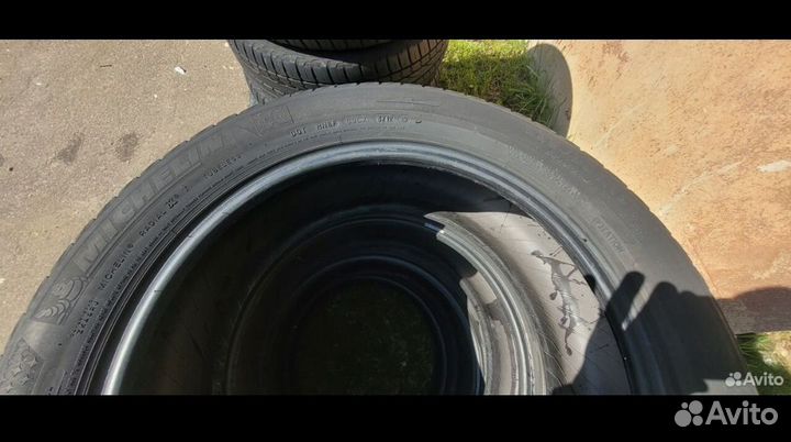 Michelin Latitude X-Ice 235/55 R19 105