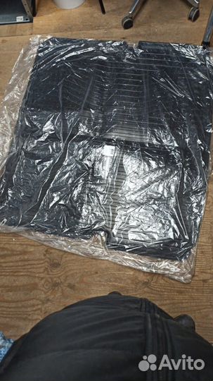 Резин коврик В багажник R53