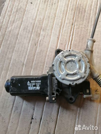 Стеклоподъемник mitsubishi
