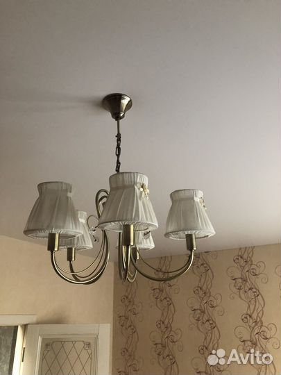 Люстра с абажуром бу