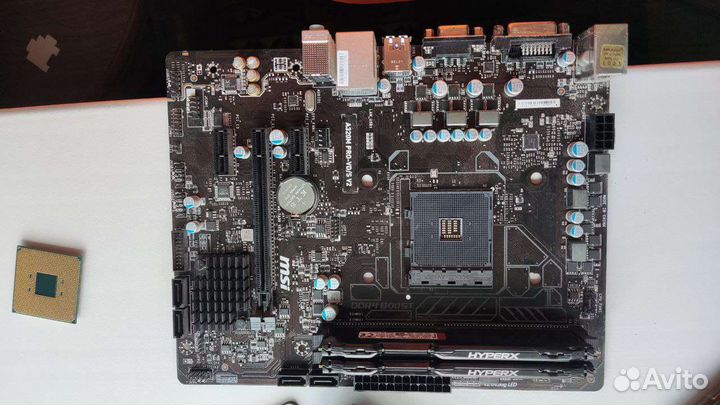 Материнская плата в сборе