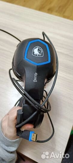 Проводные наушники