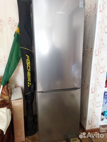 Продам холодильник bosch новый