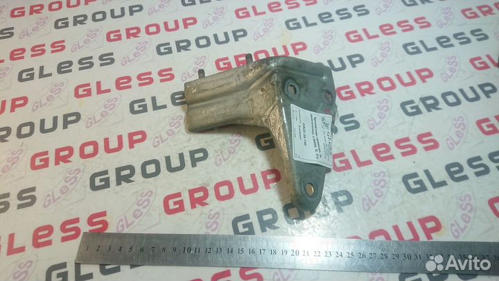 Кронштейн привода (к двигателю) LW5W R б/у