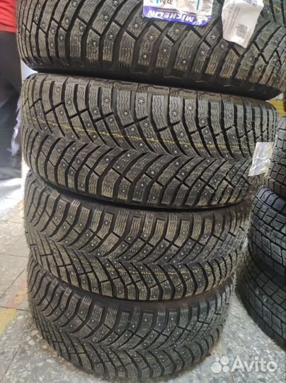 Michelin X-Ice North 4 SUV 275/40 R21 107T
