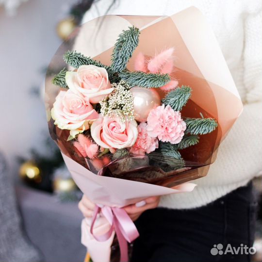 Нежный новогодний букет