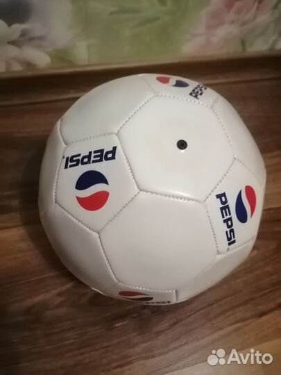 Мяч футбольный