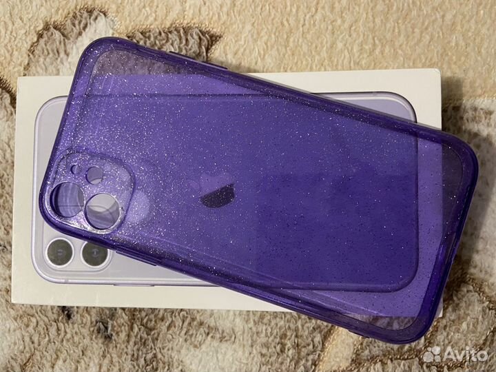 Чехлы на iPhone 11