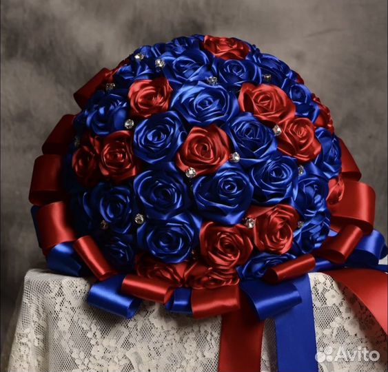 Цветы из атласных лент