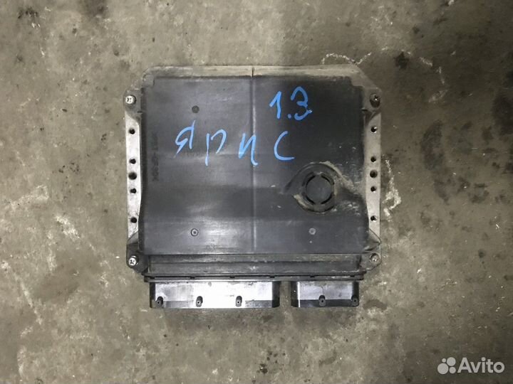 Блок управления двигателем (Toyota Yaris)