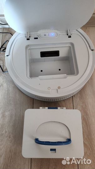 Робот пылесос Hyundai вакуумный