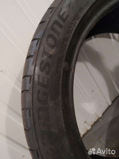 Bridgestone Potenza S001 275/40 R19