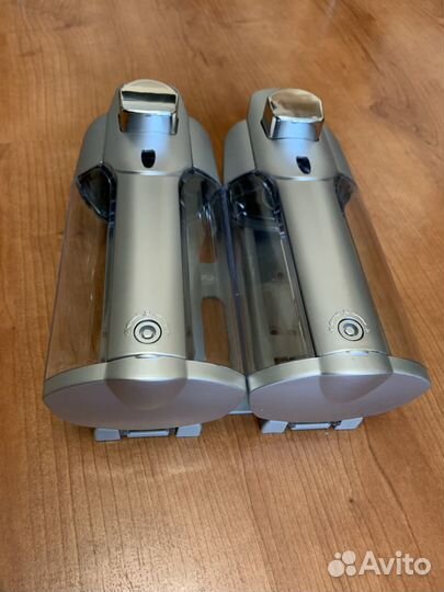 Дозатор для жидкого мыла двойной настенный