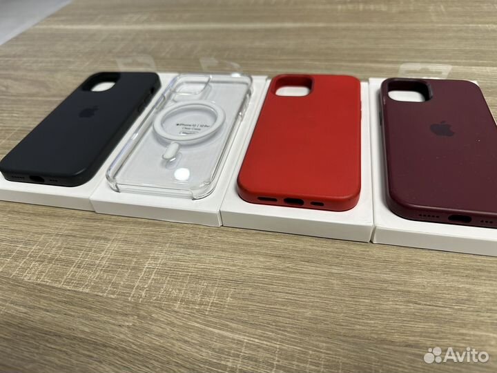 Чехлы на iPhone 12/12 Pro