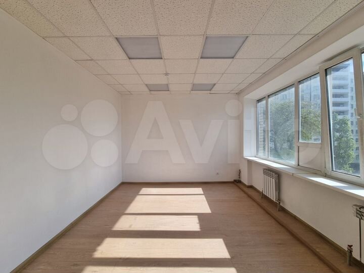 Офис с водой, Чехова/ М.Горького, 19.6 м²