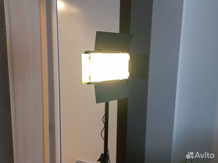 Видеосвет PRO LED 600