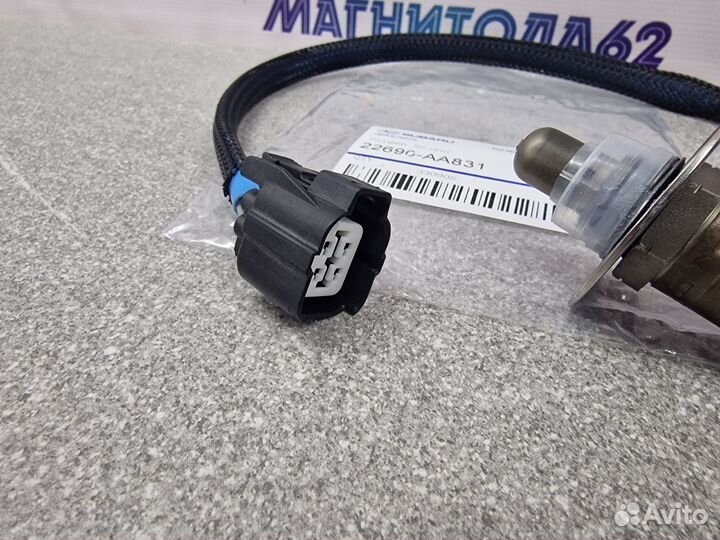 Датчик кислорода лямбда-зонд Subaru 22690-AA831