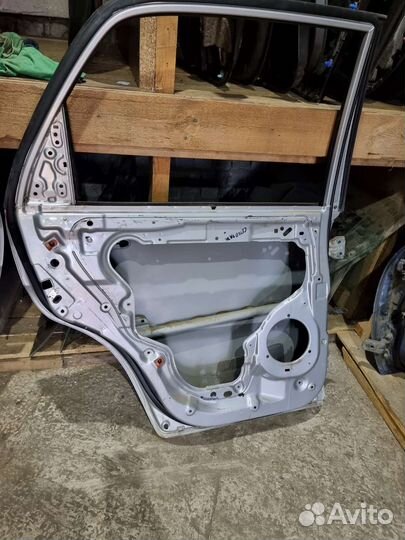 Дверь задняя Спортейдж 2