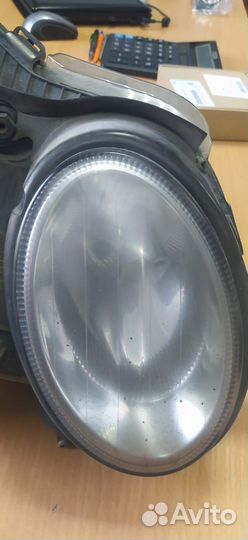 Фара Mercedes-Benz E-Class 2004 передняя правая