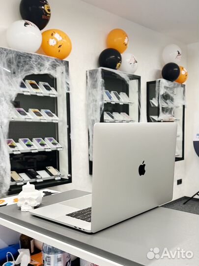 MacBook Pro 15 2017 i7 16/256 GB рассрочка