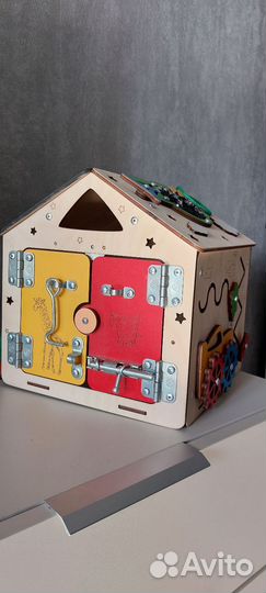 Бизиборд бизидом