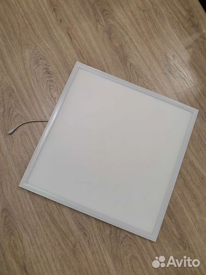 Светильник потолочный светодиодный