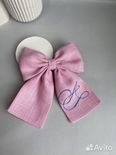 Бантик с вышивкой