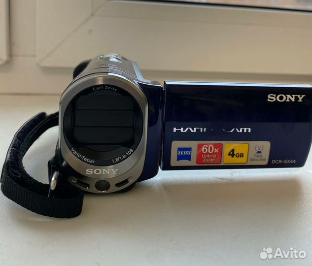 Видеокамера sony