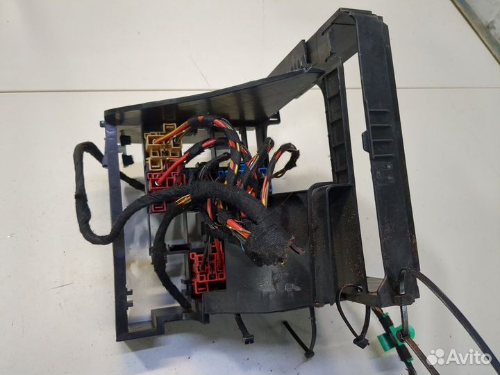 Блок реле Volkswagen Jetta 6, 2017